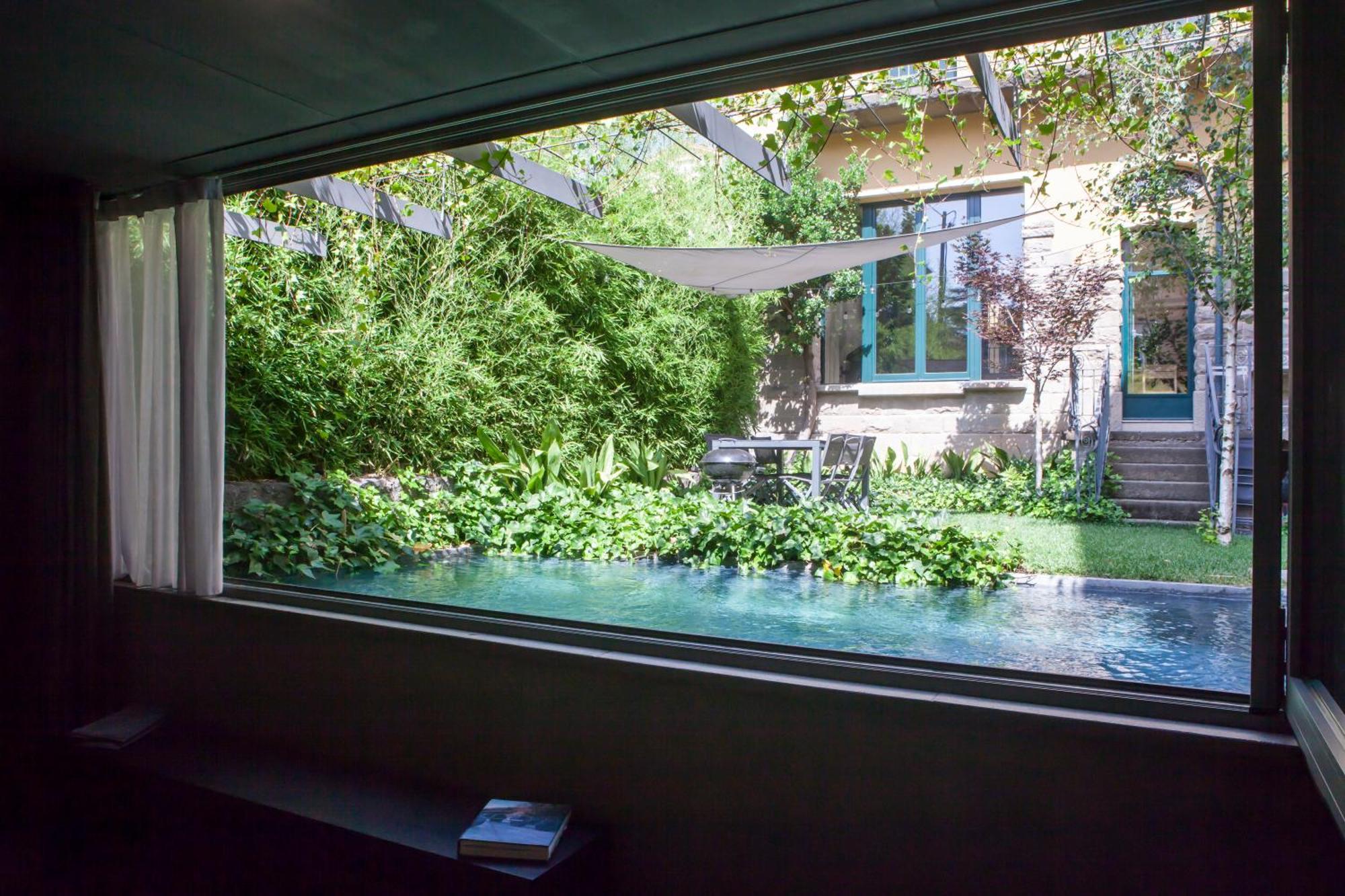 Villa Fabrica Descals And Pavillion *